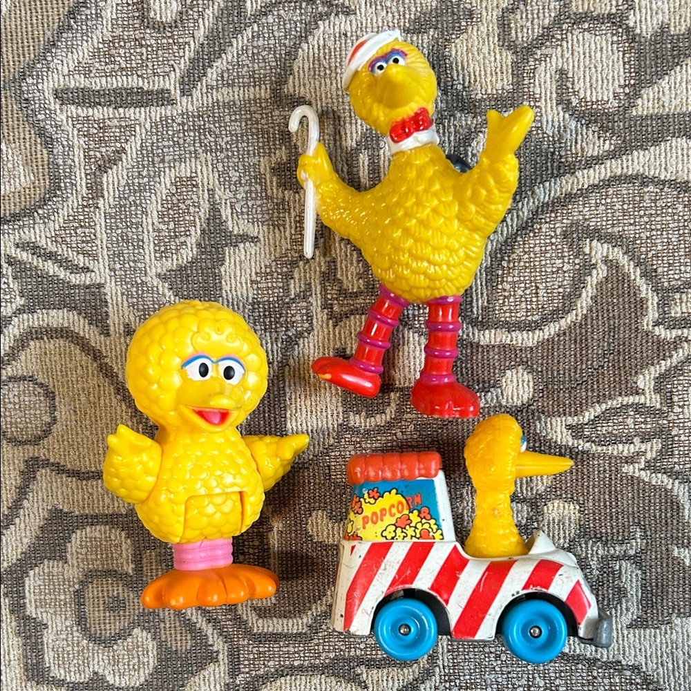 4/$20 Vintage 1983 Big Bird Diecast Popcorn Car and Two Others. Sesame Street